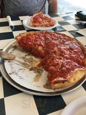 Cubbies Chicago Style Pizza