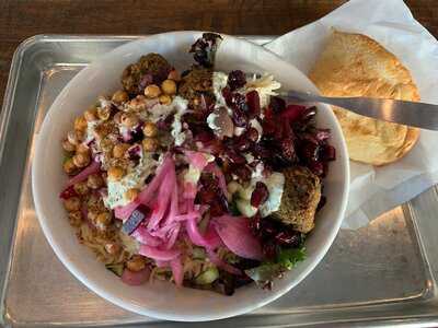 Mezeh Mediterranean Grill (crystal City)