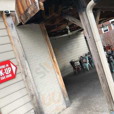 Joella's Hot Chicken - Lexington