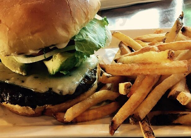 Lucky Beaver Bar And Grill