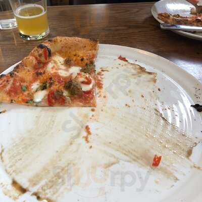 Mission Pizza Napoletana