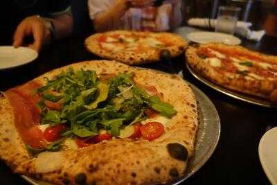 Mission Pizza Napoletana