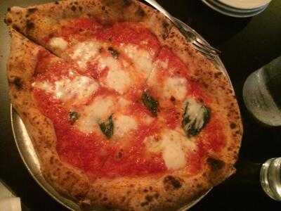 Mission Pizza Napoletana