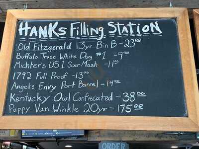Hank's Filling Station