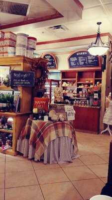 Kneaders Bakery And Cafe