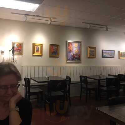Starving Artist Cafe