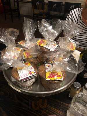 Starving Artist Cafe