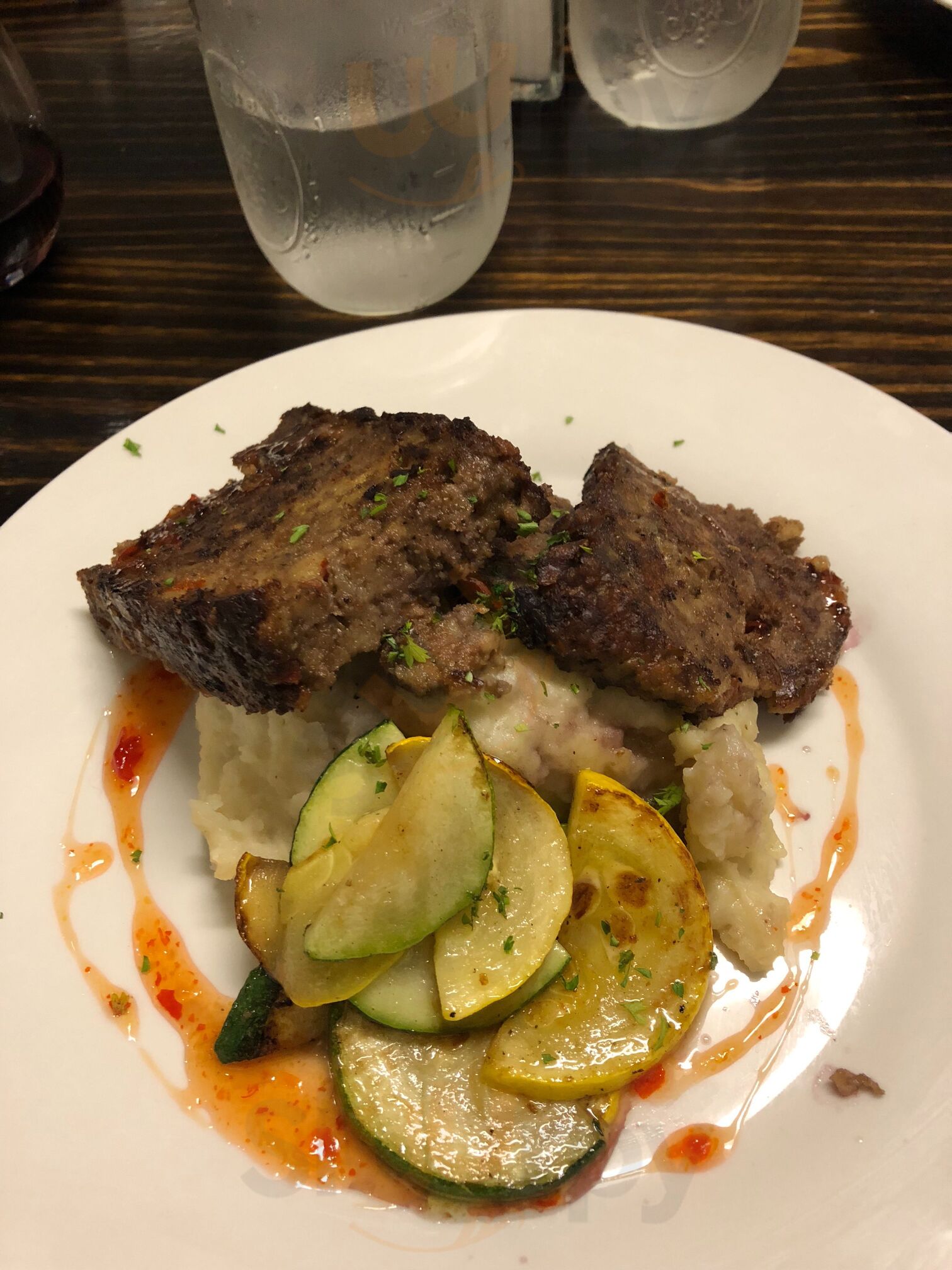 Starving Artist Cafe