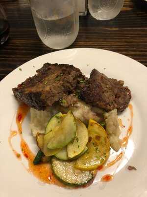 Starving Artist Cafe