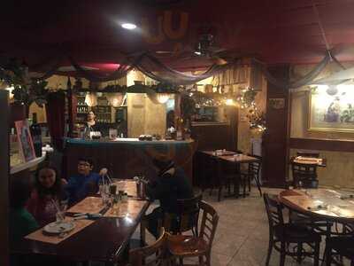 Romeo & Juliet's Bakery & Cafe