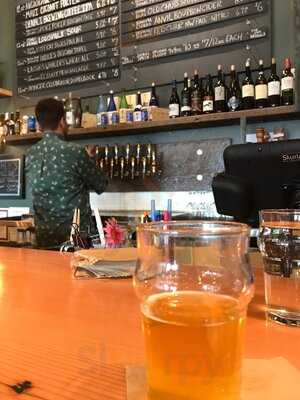 Hearth Artisan Pizza