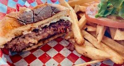 M.e.a.t. Eatery And Taproom