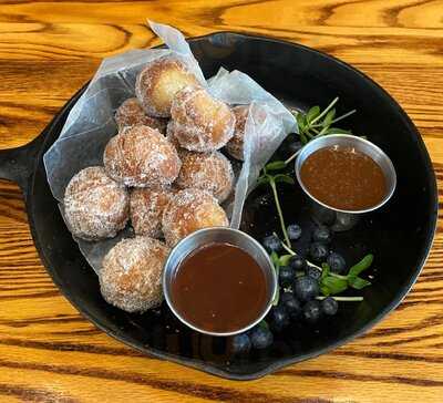 Fowl & Fodder Downtown