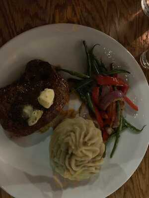 Wiley's Downtown Bistro