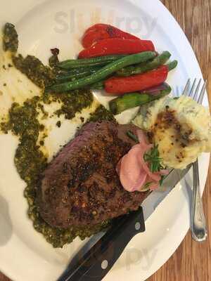 Wiley's Downtown Bistro