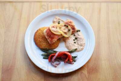 Wiley's Downtown Bistro