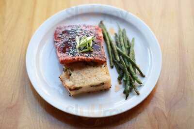 Wiley's Downtown Bistro