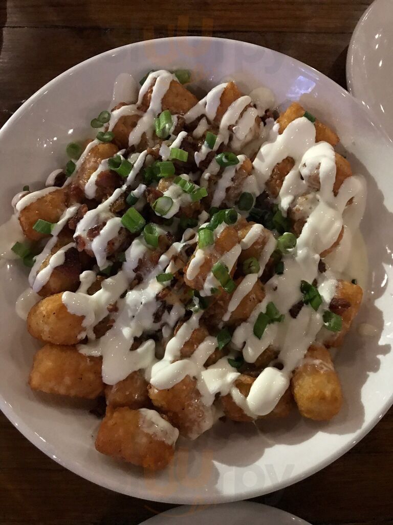 Avondale Common House & Distillery