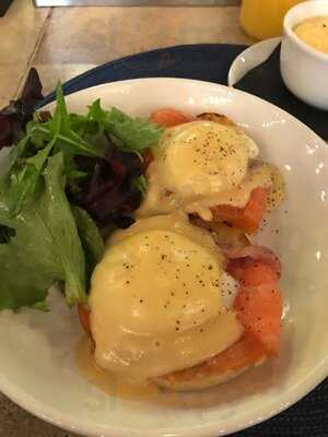 Avondale Common House & Distillery