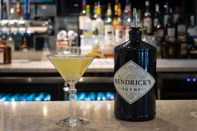 Mr. D's Restaurant & Lounge