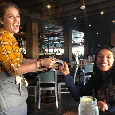 Lucille's Smokehouse Bar-b-que