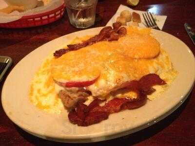 A. P. Suggins Bar & Grill