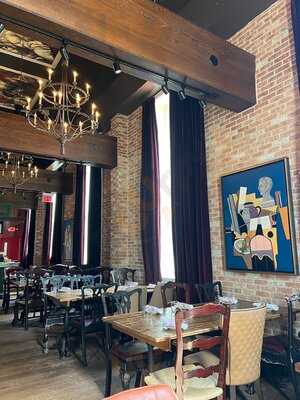 Mia's Italian Kitchen