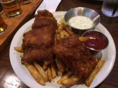 Taphouse Pub & Eatery