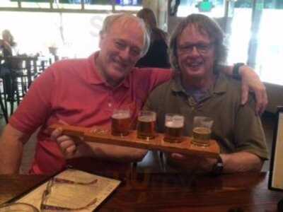 Taphouse Pub & Eatery