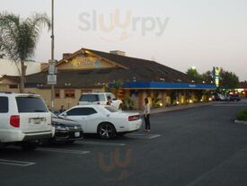 Islands Fine Burgers & Drinks
