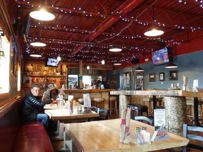 Slippery Salmon Bar & Grill