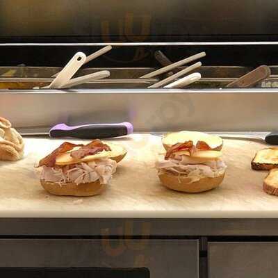 Lucky's Delicatessen