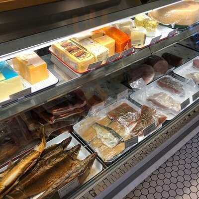 Lucky's Delicatessen