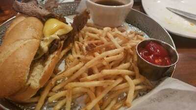 Claim Jumper Restaurants