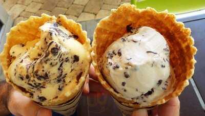 Kilwins Chocolates, Fudge & Ice Cream