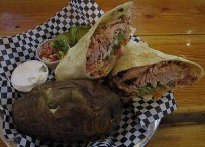 Outlaw Bbq & Catering Market