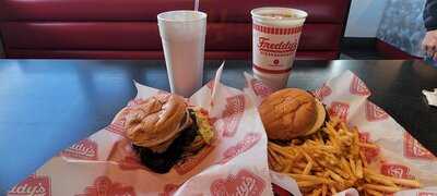 Freddy's Frozen Custard & Steakburgers