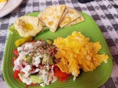 Colonel's Delicatessen