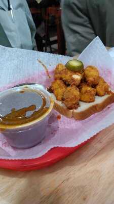 Eugene's Hot Chicken