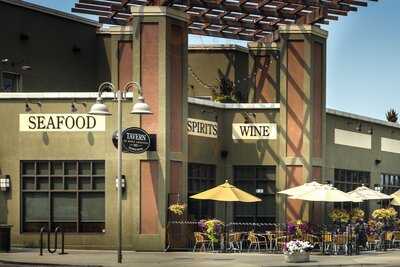 Tavern At Bown Crossing