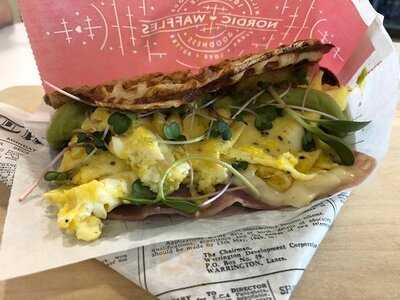 Saga Pastry + Sandwich