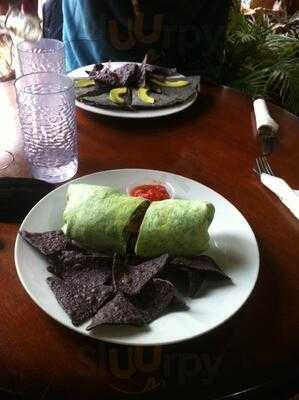 Subia's Cafe And Market