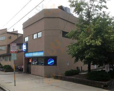 Blue Moon Bar & Grill