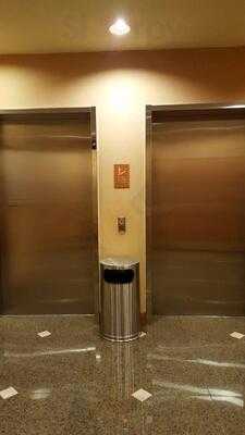 Diamonds Sports Bar And Grill