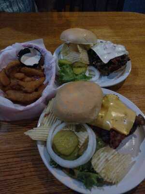 Red Fox Steak House & Lounge