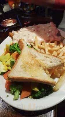 Scooters Bar & Grill