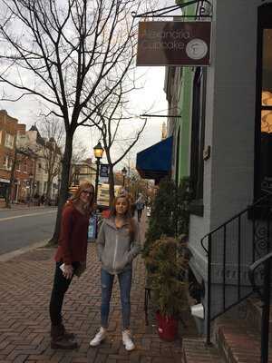 Alexandria Cupcake