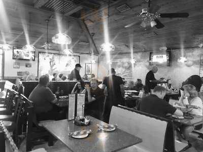 Augy's Restaurant & Pizza