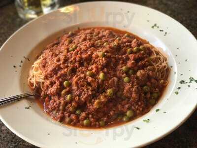 Augy's Restaurant & Pizza