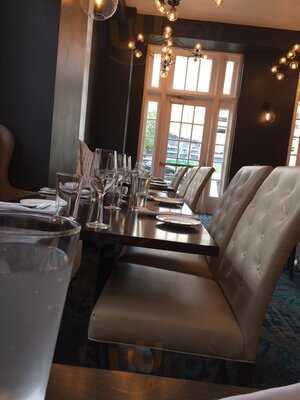 Harvest Restaurant & Bar